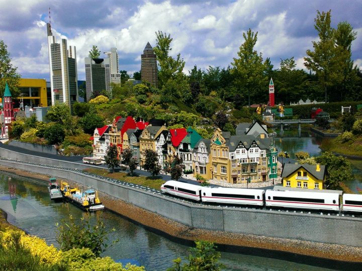 Stiftung vergibt Freikarten für das Legoland Deutschland